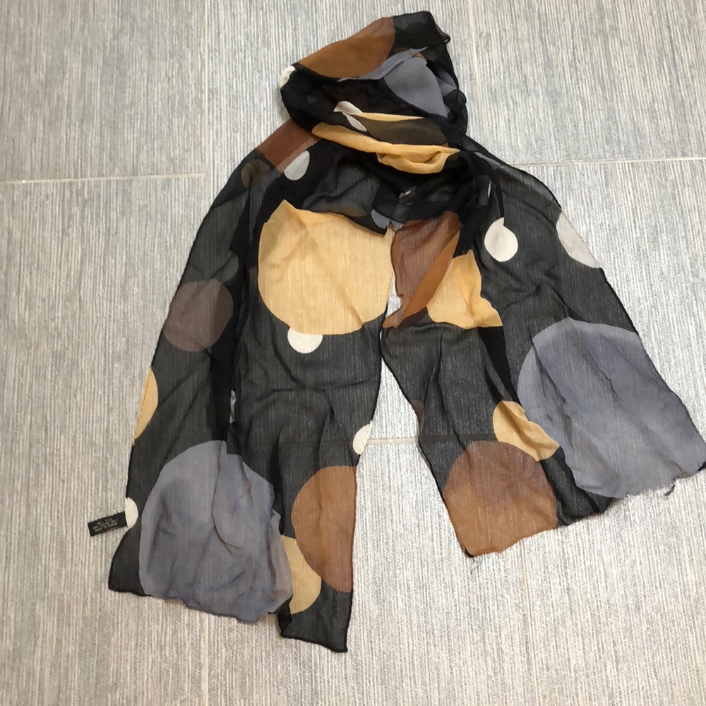 Long Kenneth Cole silk scarf